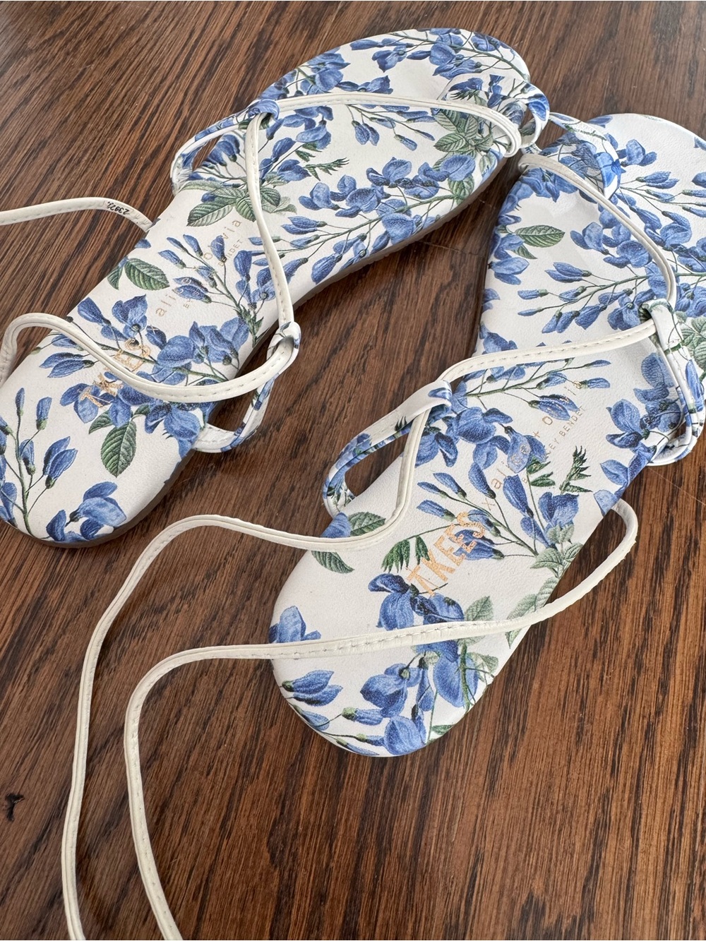 Tkees x Alice + Olivia Jo Wrap Sandal, size 6 - NEW without box - Picture 12 of 15